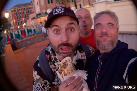 Il mondo mangia il mio kebab - atto III