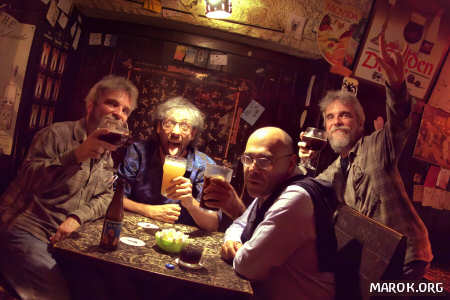 Saloon omologato per la mano