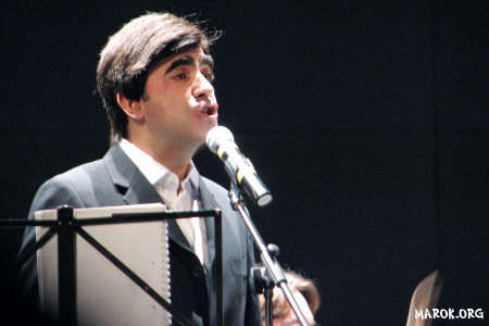 Kissin&acute; Elio