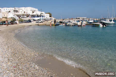 La spiaggia del porto