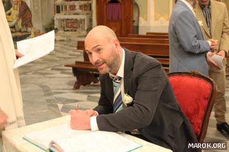 Lei sa dove si trova, signore?