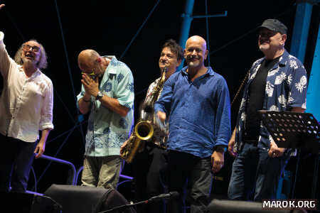 Miles Ovation (reprise)